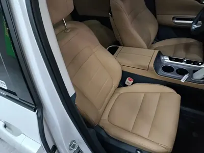 GAC Motor 传祺E8 PHEV