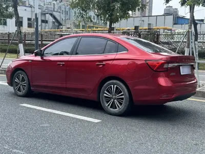 Roewe i5