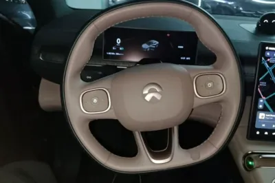 Nio EC6