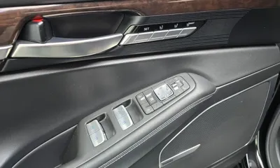 Genesis EQ900