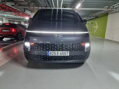 Hyundai Staria