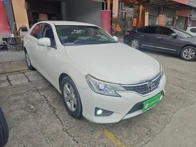 Toyota Reiz
