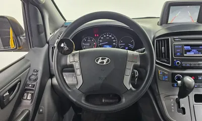 Hyundai Starex