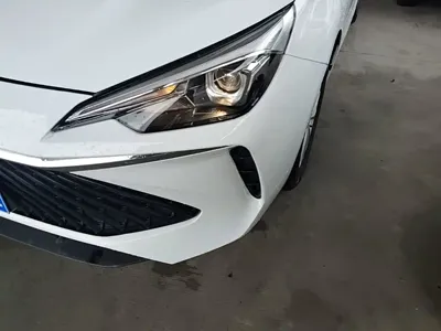 Roewe i5