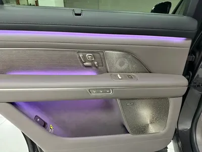 Nio ES8