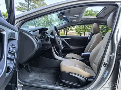 Hyundai Elantra Langdong