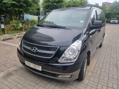 Hyundai Starex