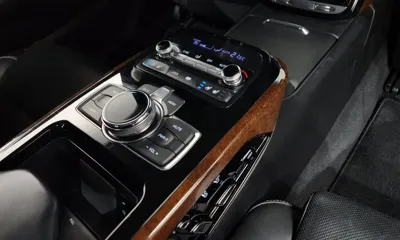 Genesis EQ900