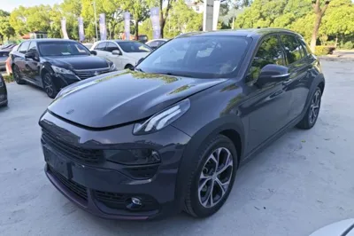 Lynk & Co 02