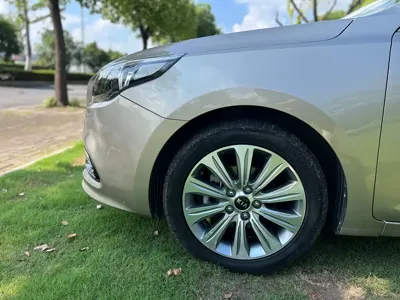 Kia K4