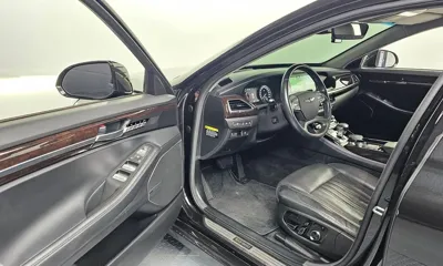 Genesis EQ900