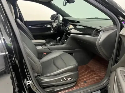 Cadillac XT6
