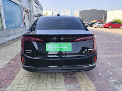 Hongqi Hongqi E-QM5