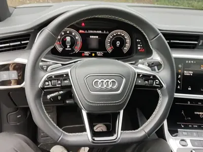 Audi A7L