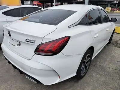 MG MG5