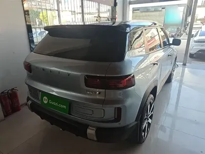 Geely ICON