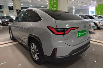Nio EC6