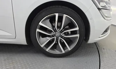 Renault-KoreaSamsung SM6