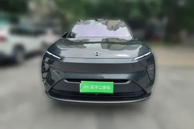 Nio ES8