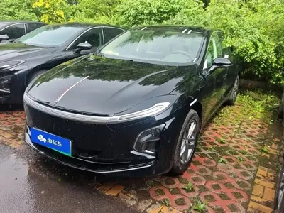Hongqi Hongqi E-QM5
