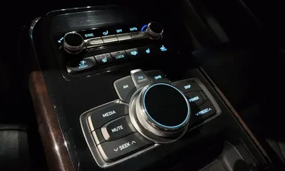 Genesis EQ900