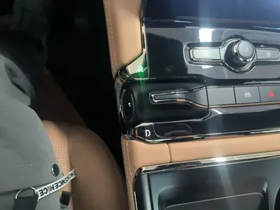 Nio ES8