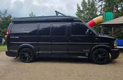 Chevrolet Express Van