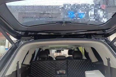 Roewe RX8