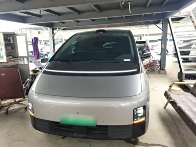 Li Auto Li MEGA