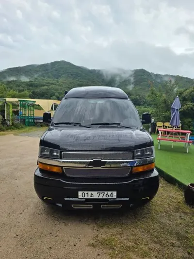 Chevrolet Express Van
