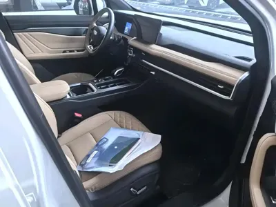 Geely Haoyue L