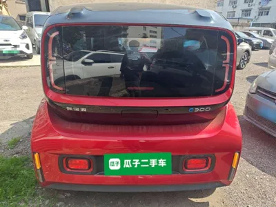 Baojun E300