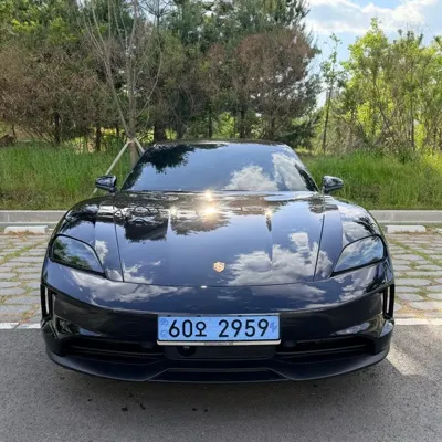Porsche Taycan