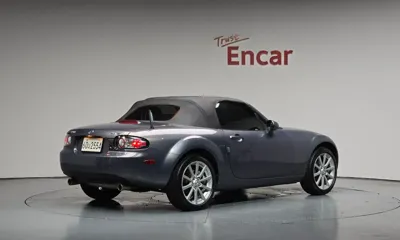 Mazda MX-5 Miata