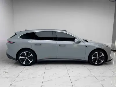 Nio ET5T