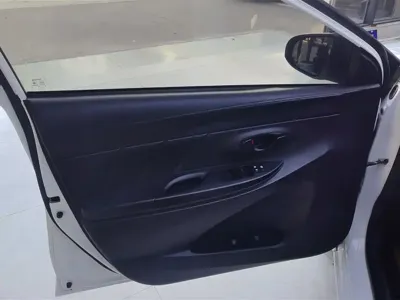 Toyota Yaris L