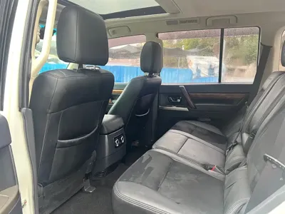 Mitsubishi Pajero (Import)