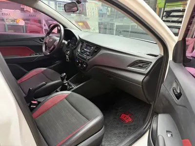 Hyundai Verna
