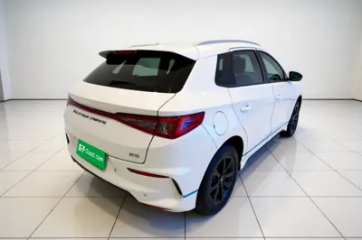 BYD e2