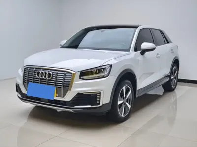 Audi Q2L e-tron