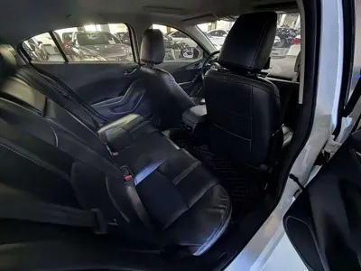 Mazda 3 Axela