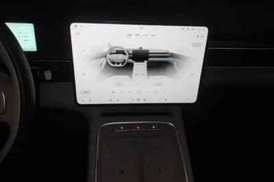 Nio EC6
