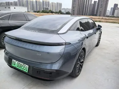 Zeekr 007