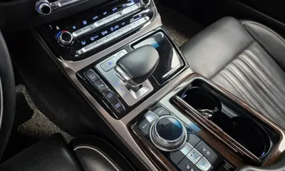 Genesis EQ900