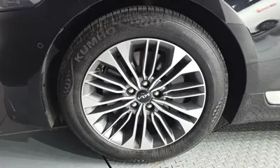 Kia K9