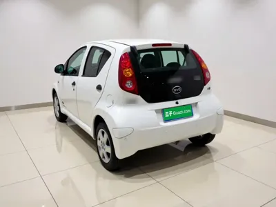 BYD F0