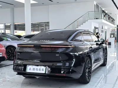 Zeekr 007