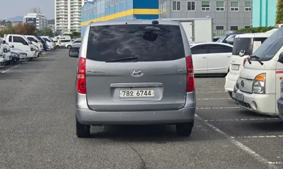 Hyundai Starex
