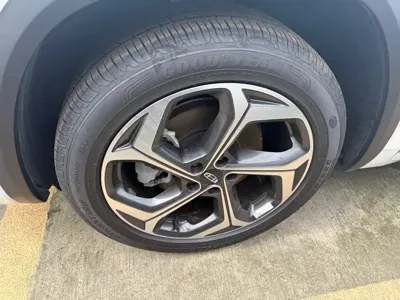 Geely Xingyue L