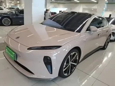 Nio ET5